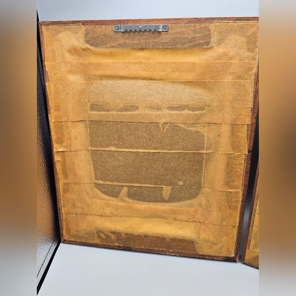 MCM Wood Framed Frog Cross Stitch Art Work Kiss Toads Before Prince Eat Bugs Vtg - Picture 9 of 10